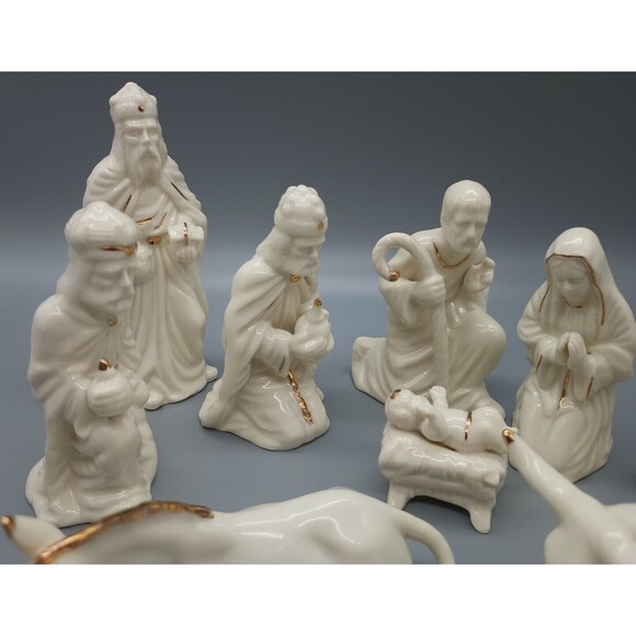 Centurion Collection Ceramic Nativity Set Ivory Gold 11 Piece Set - Picture 2 of 10
